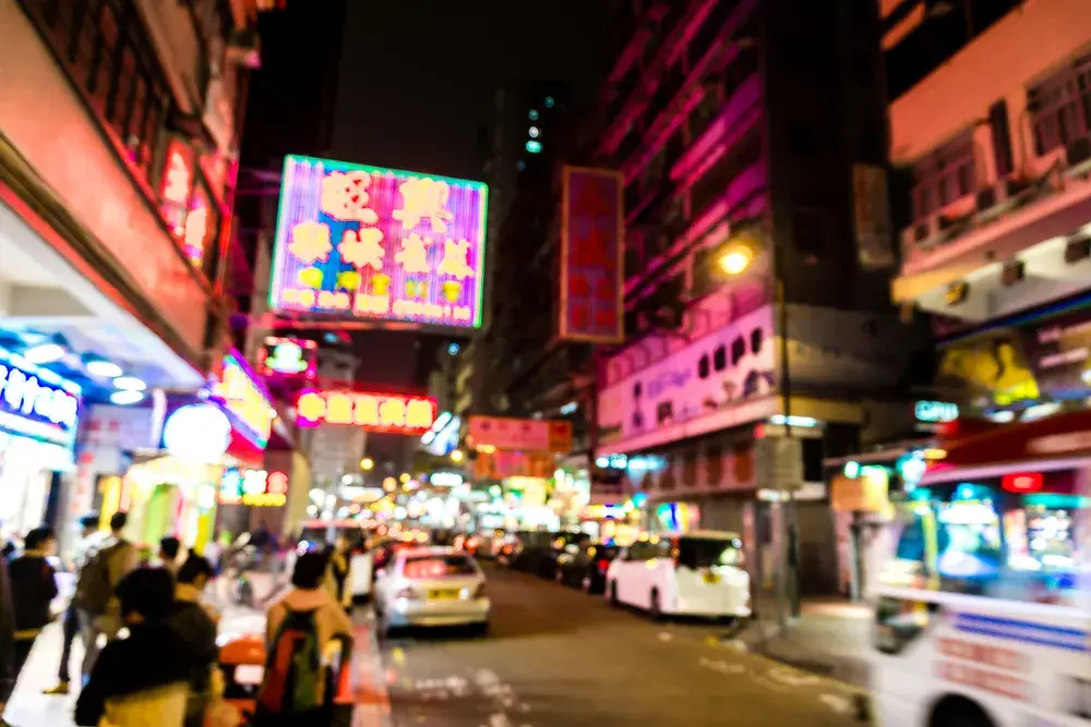 Blurred background image of a popular market for tourists and locals for a piece on Is Hong Kong Safe
