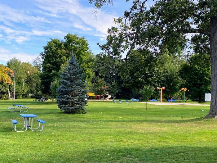 Robert Simpson Park, Arnprior.